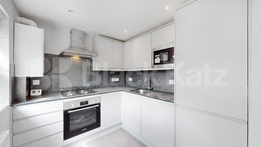 Modern Apartment Colville Road, Notting Hill